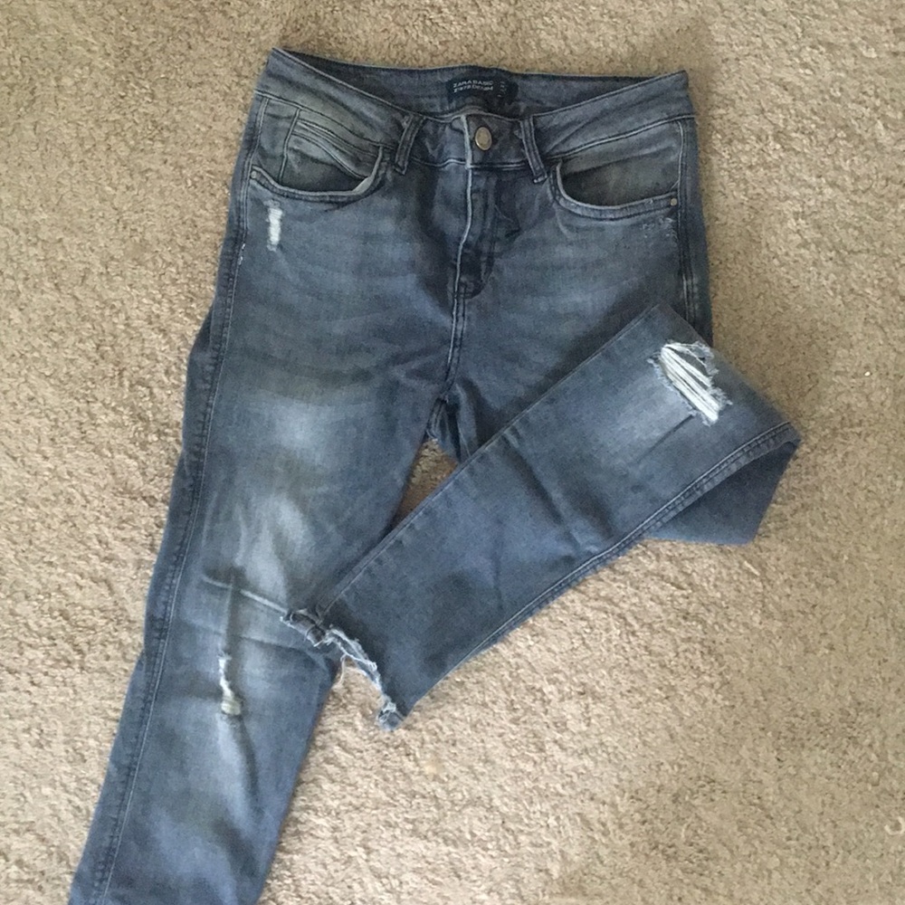 NEW Zara Grey Denim Jeans!